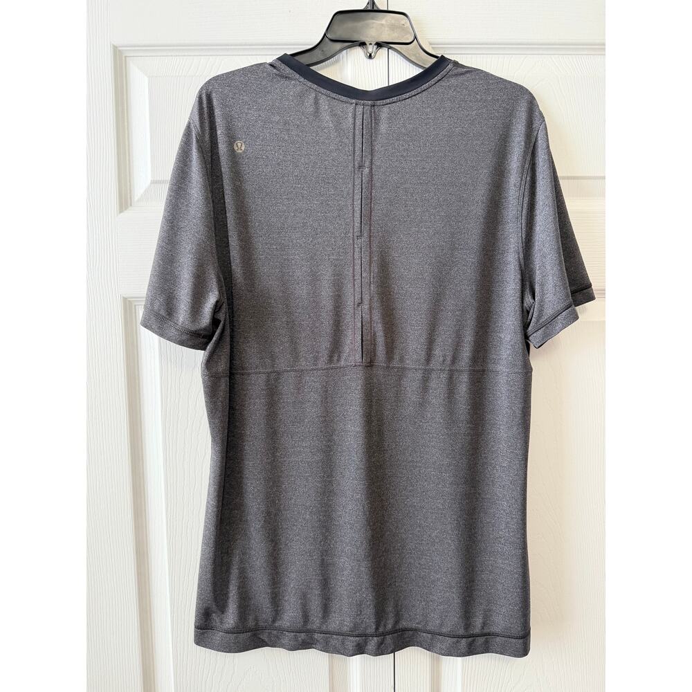 Lululemon Men’s Precise Tee T-shirt Silverescent 
Black Grey Size L